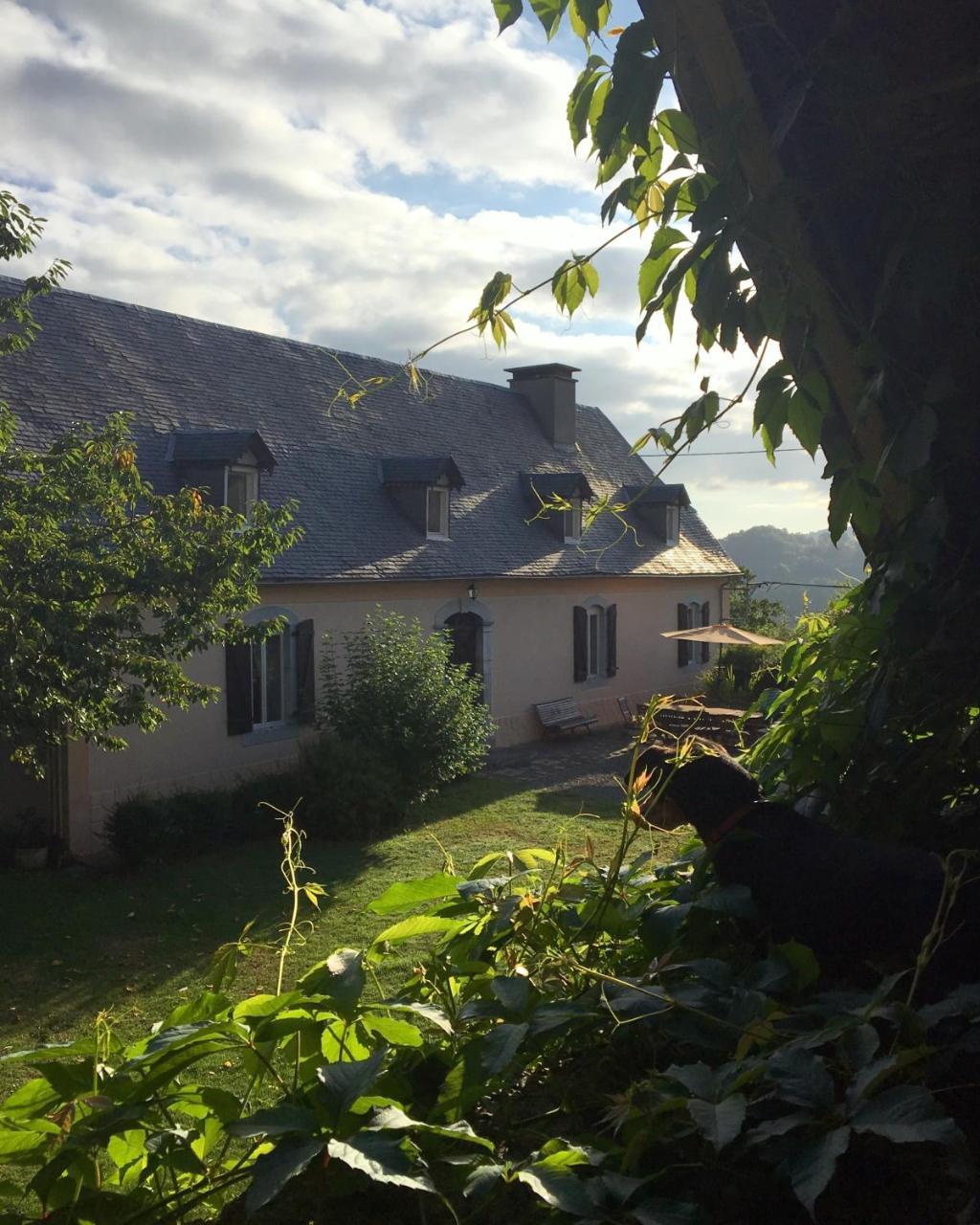 Les Hauts Paturages Bed and Breakfast Ossun-ez-Angles Eksteriør billede